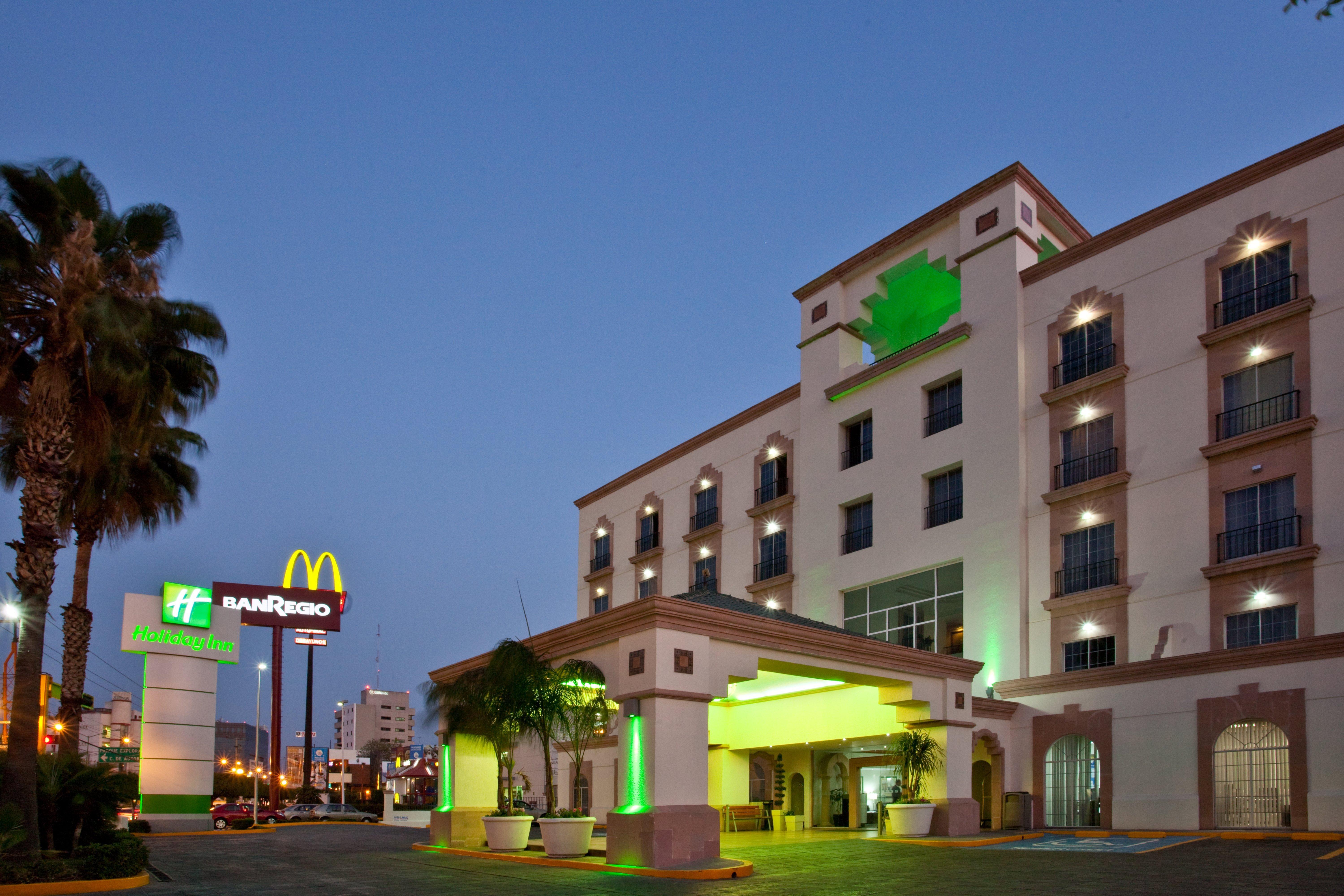 Holiday Inn Leon By Ihg Exterior foto