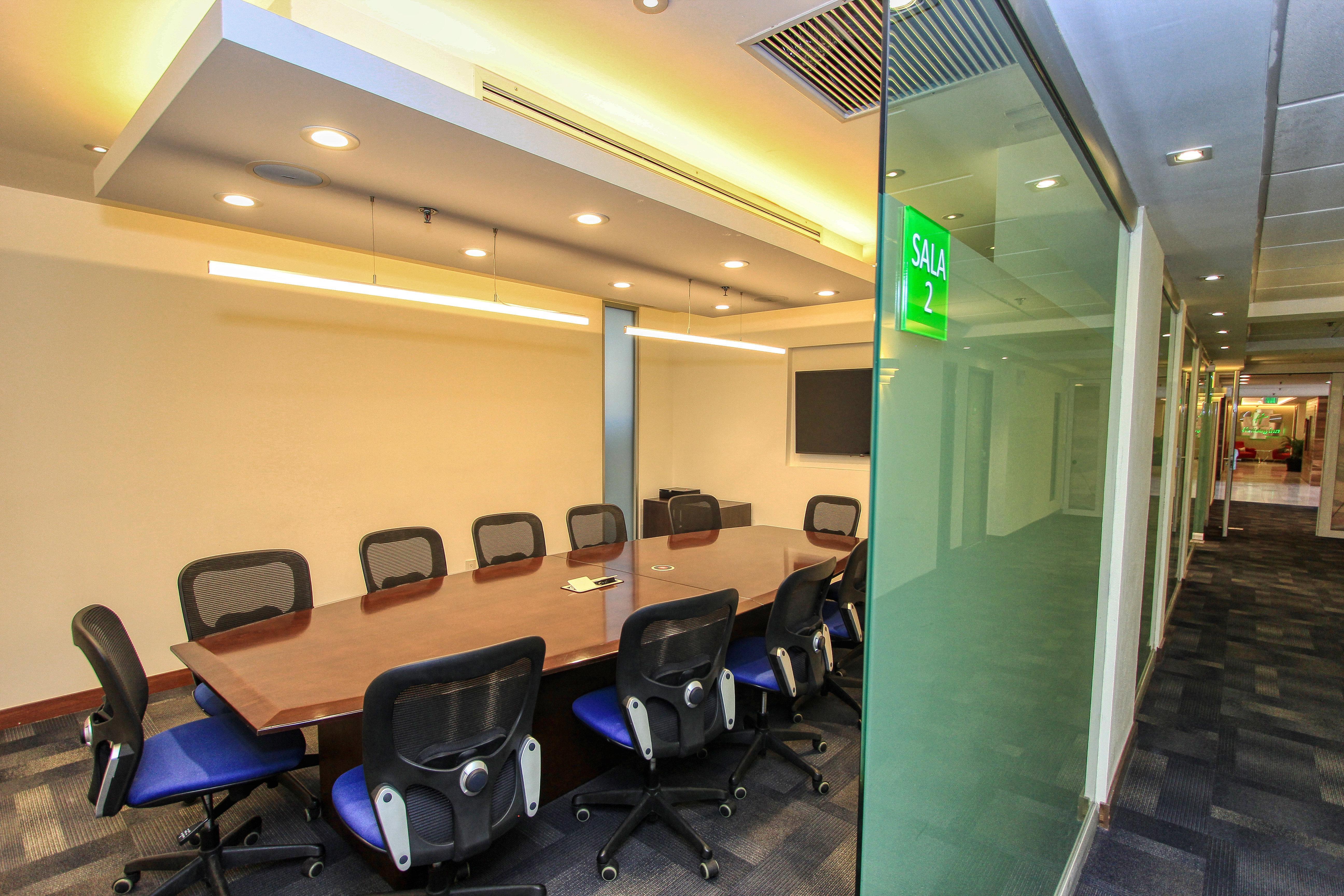 Holiday Inn Leon By Ihg Exterior foto